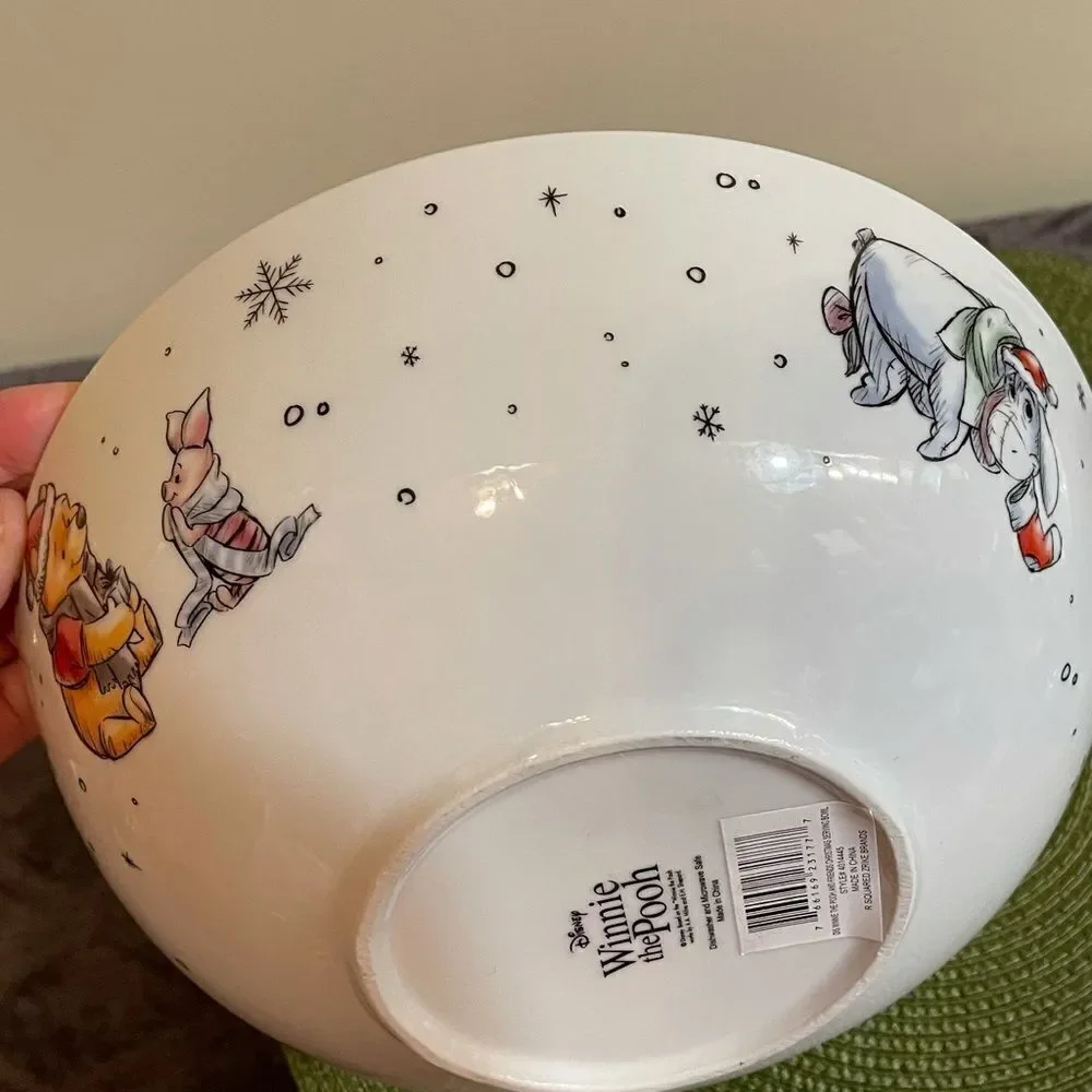 Disney Winnie the Pooh Christmas large bowl NWT